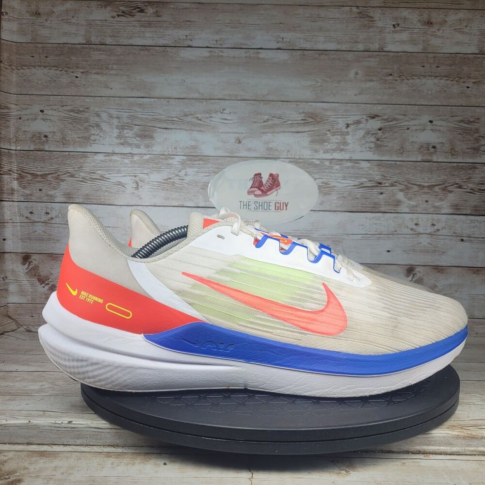 Nike Air Winflo 9 Sneakers Men's Size 11.5 White Bright Crimson Running Shoes